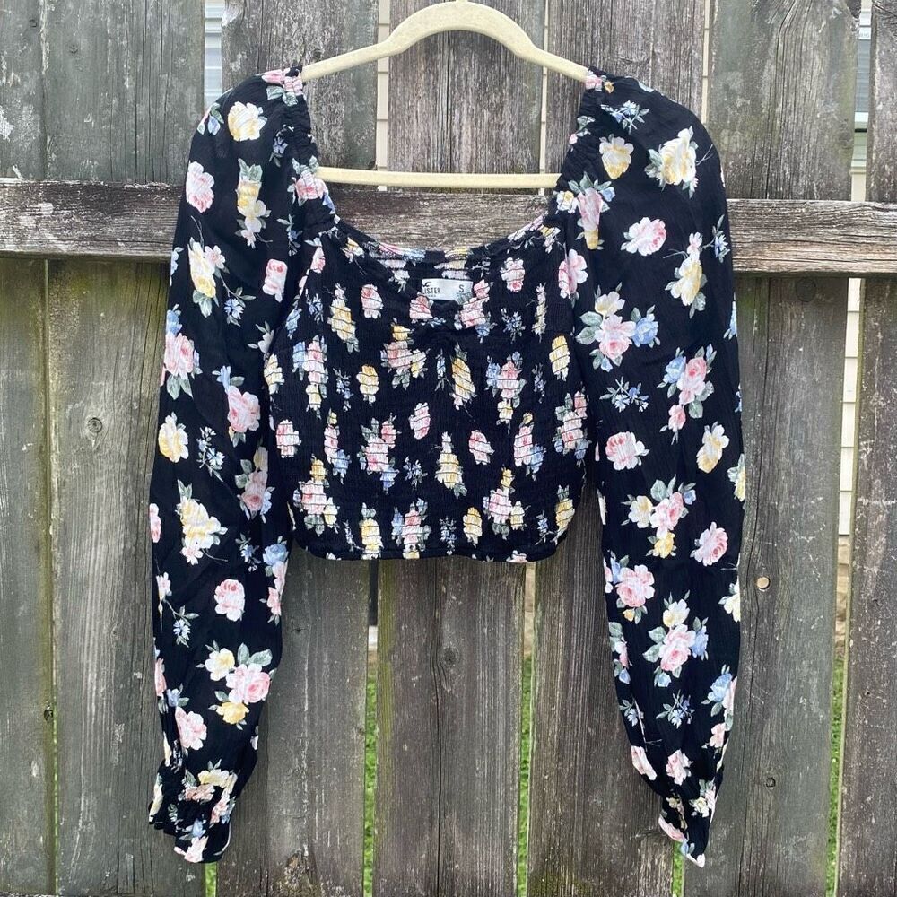 Hollister Black Floral Smocked Long Sleeve Crop Top | S